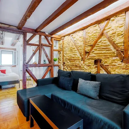 Cozy In The Heart Of Apartment