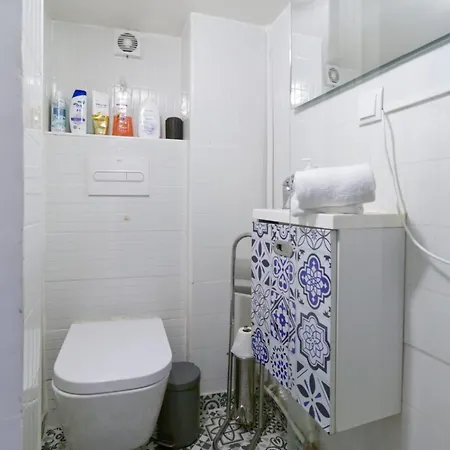 Apartment Cozy In The Heart Of *