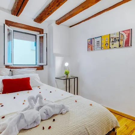 Cozy In The Heart Of Lizbona